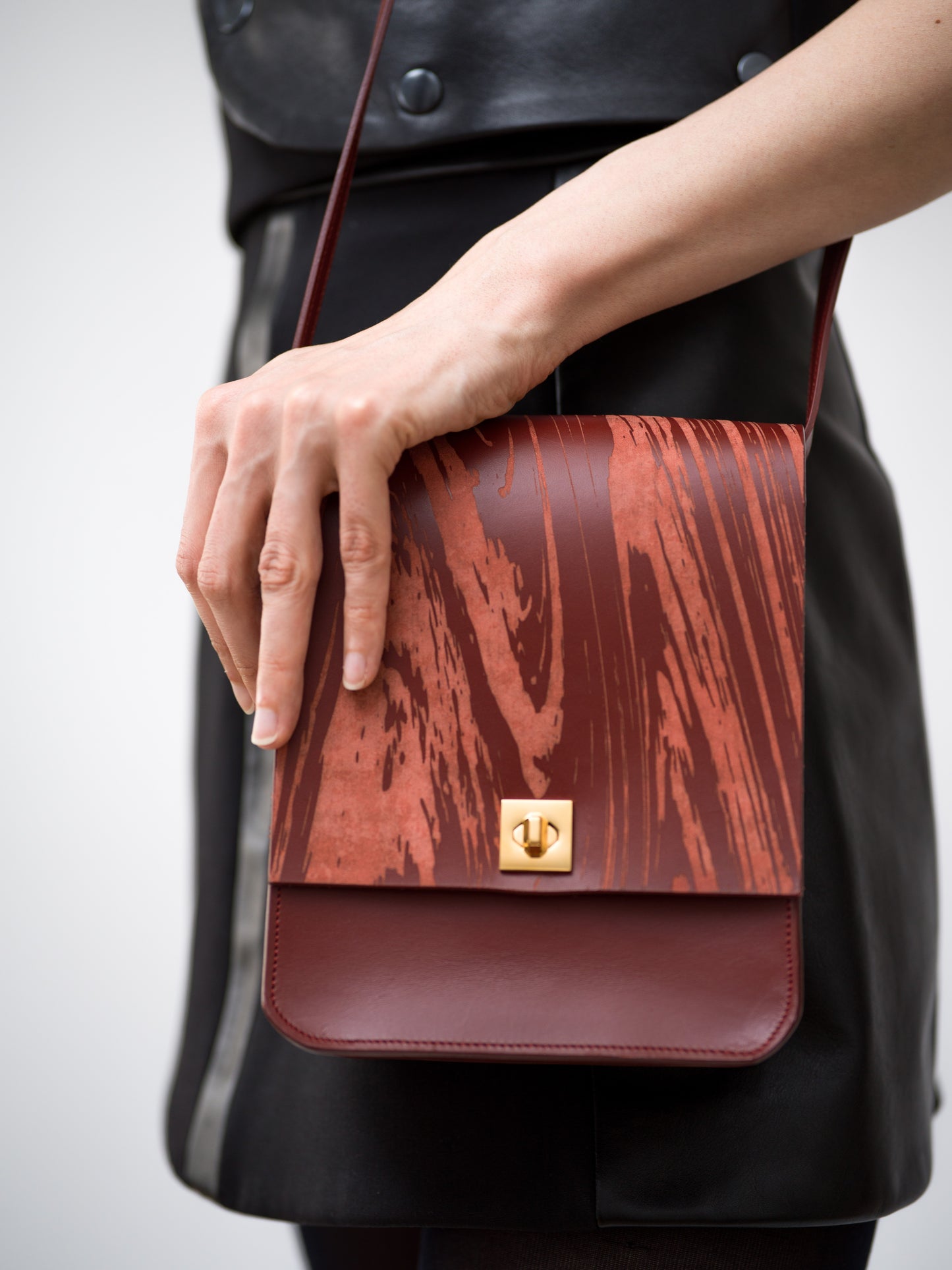 Sac en cuir gravé